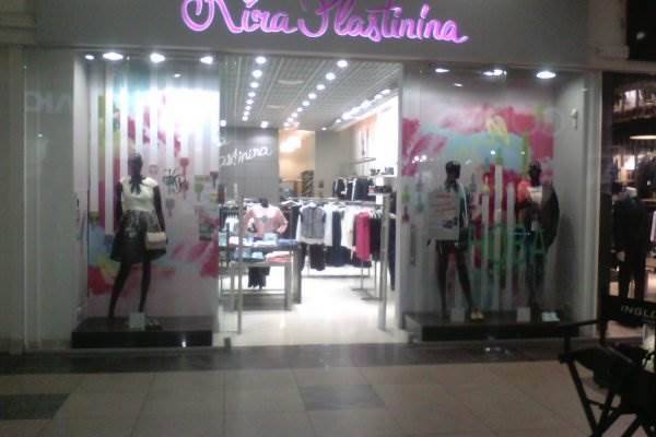 Ремонт витрины магазина