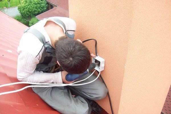 Монтаж системы антиобледенения Nexans