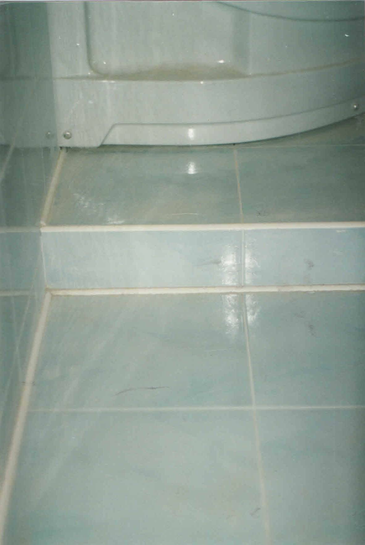 Декоративная отделка, косметический ремонт в квартире днепропетровск, выполнили шпатлевку стен, монтаж гипсокартона, укладку декоративного камня, укладка кафеля, монтаж сантехнических приборов, разводка сантехники, установка плинтуса, покраска стен водоэмульсионной краской, монтажи покраска багета.